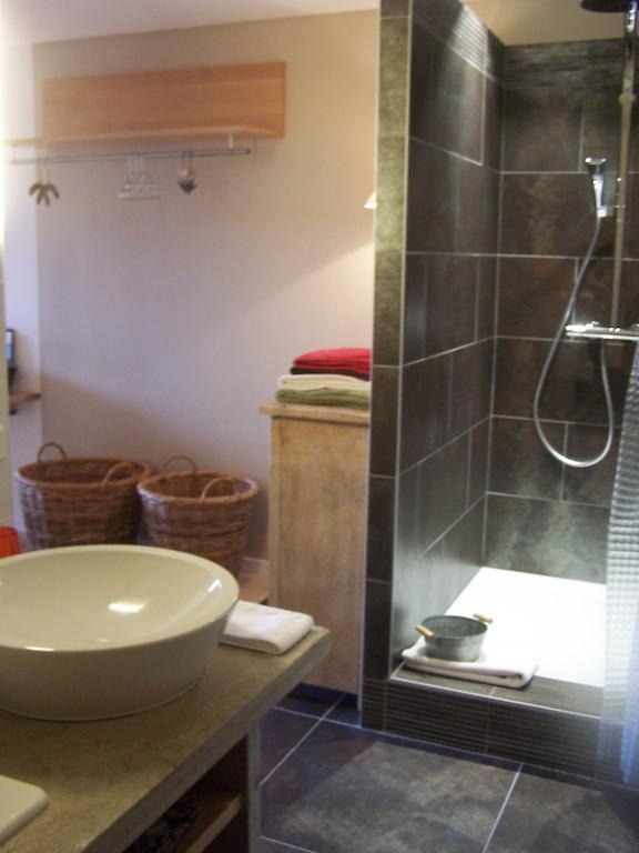 Clos De Pomeir Guest House Pommiers  Bilik gambar